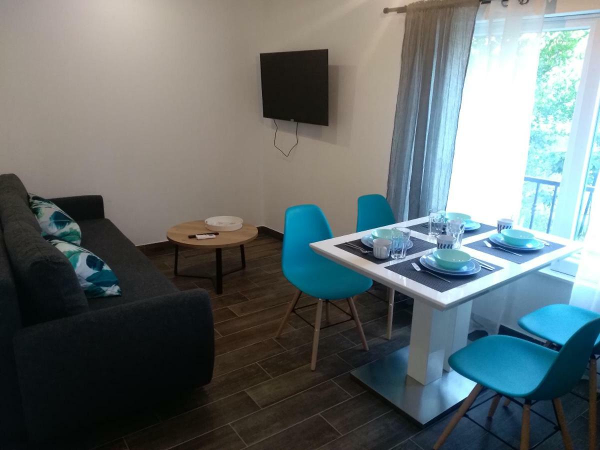 Apartment Simply Rodin Kastela Ngoại thất bức ảnh